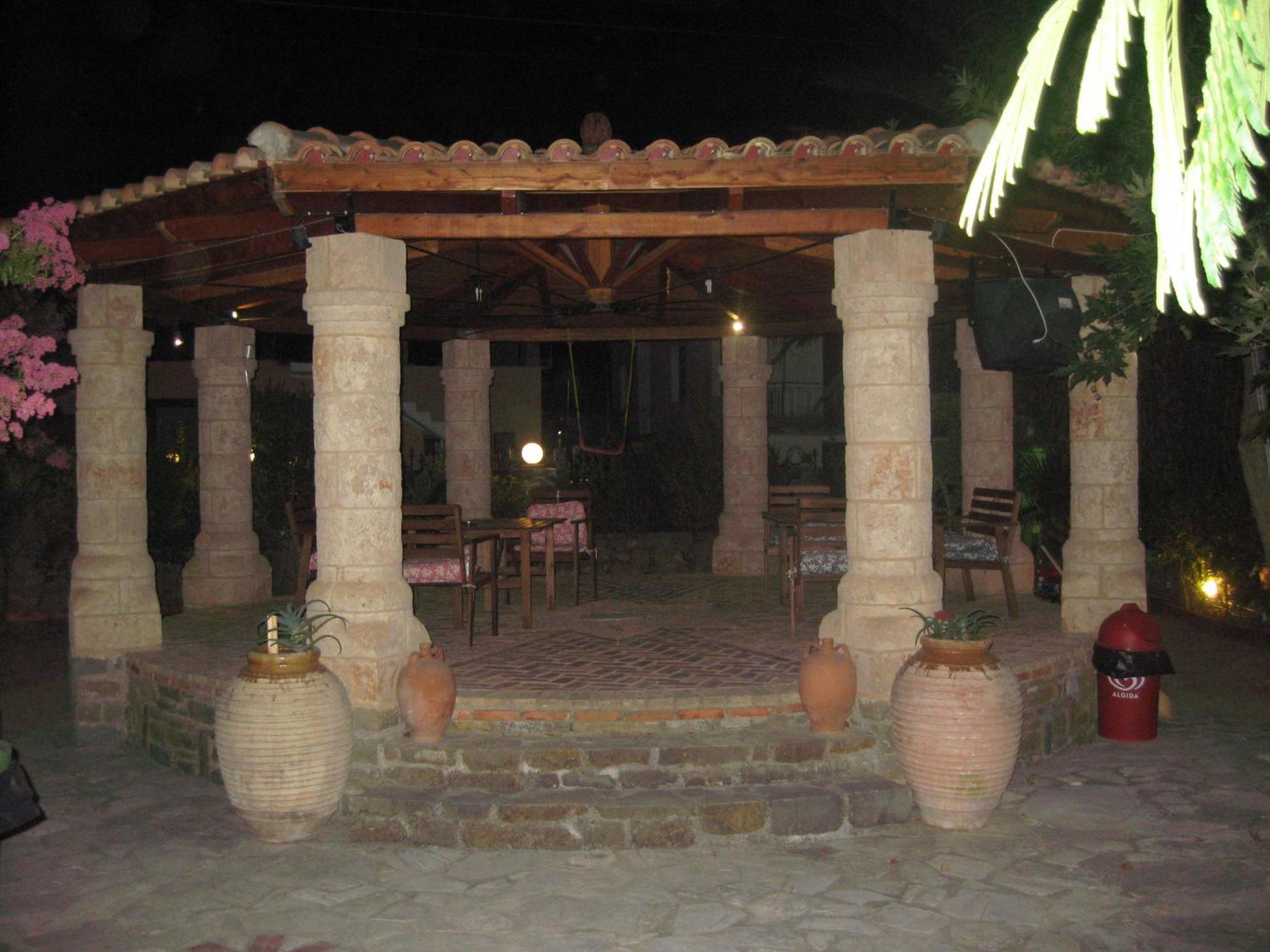 Assimakis Hotel Финикунда Экстерьер фото